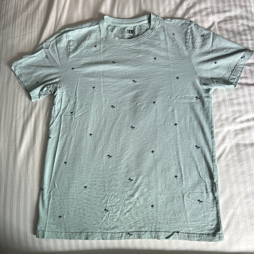 Le 31 from Simons - Green T-Shirt with Palm Tree Design